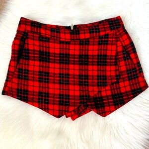 Love Culture Red Plaid Quilted Front Panel Skort Small